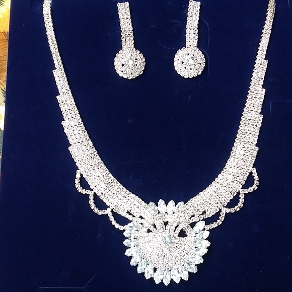Beautiful jewelry set - Picture 3 of 3